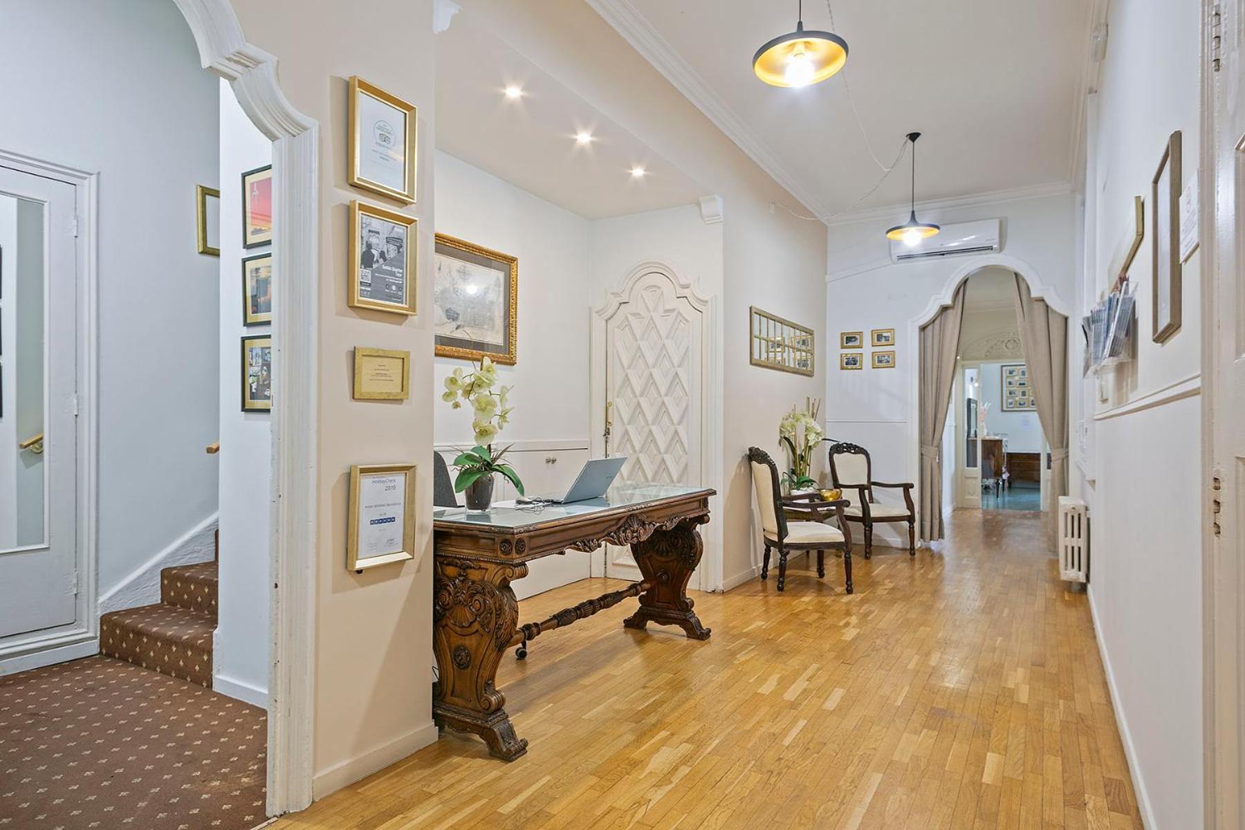 Mihlton Barcelona Boutique B&B (Adults Only) Ngoại thất bức ảnh